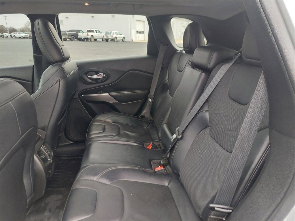 2022 Jeep Cherokee Latitude Lux