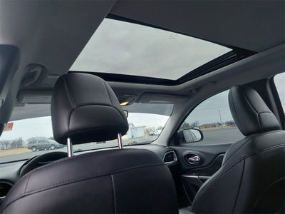 2022 Jeep Cherokee Latitude Lux