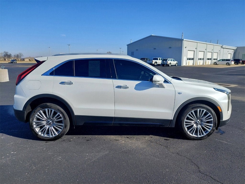 2024 Cadillac XT4 Premium Luxury