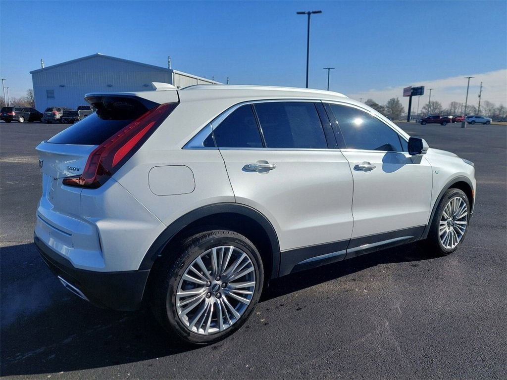 2024 Cadillac XT4 Premium Luxury