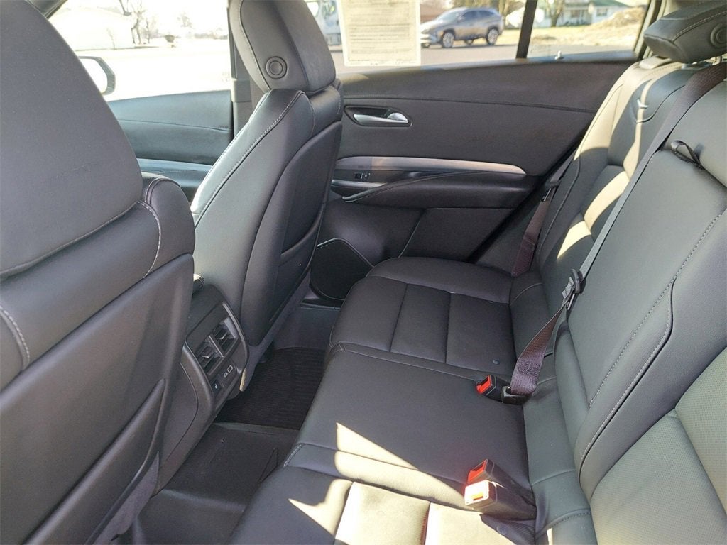 2024 Cadillac XT4 Premium Luxury