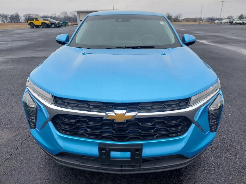 2025 Chevrolet Trax LS