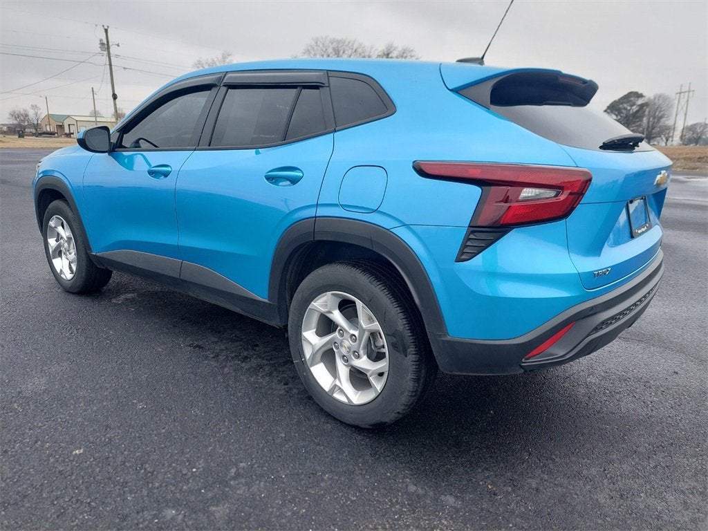2025 Chevrolet Trax LS