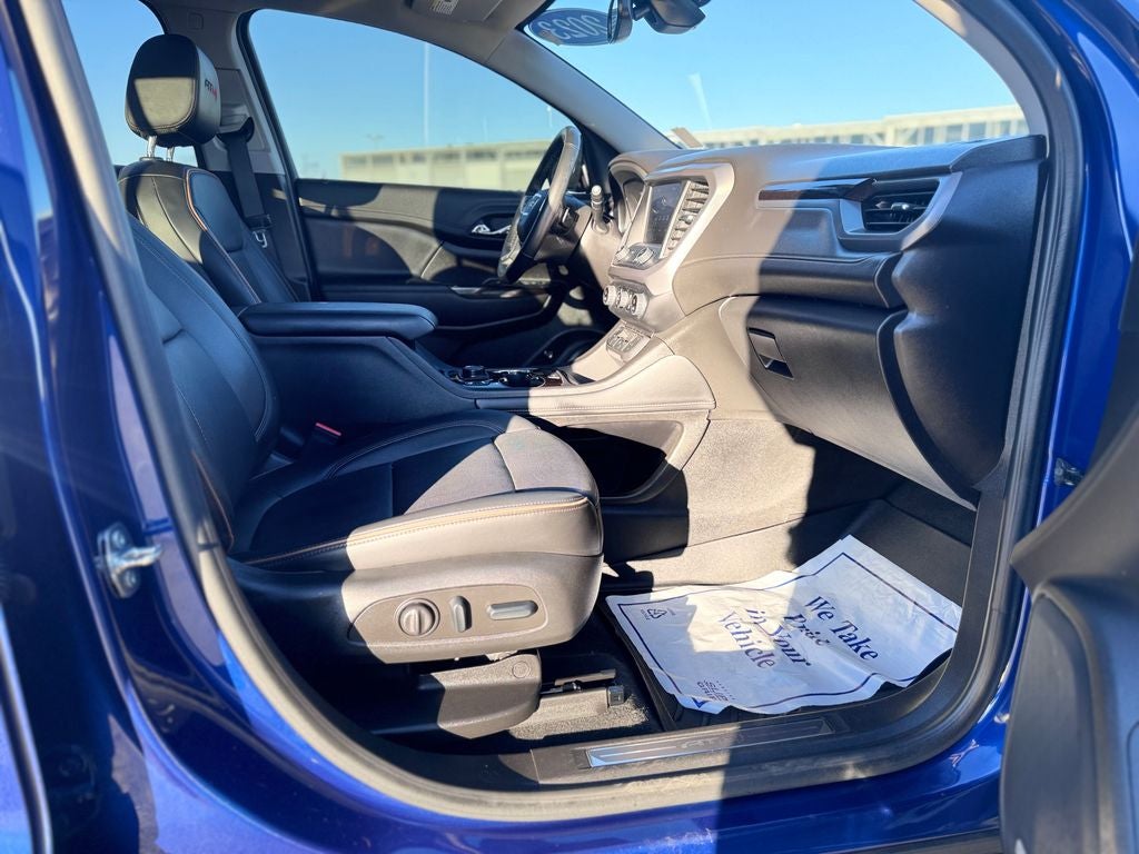 2023 GMC Acadia AT4