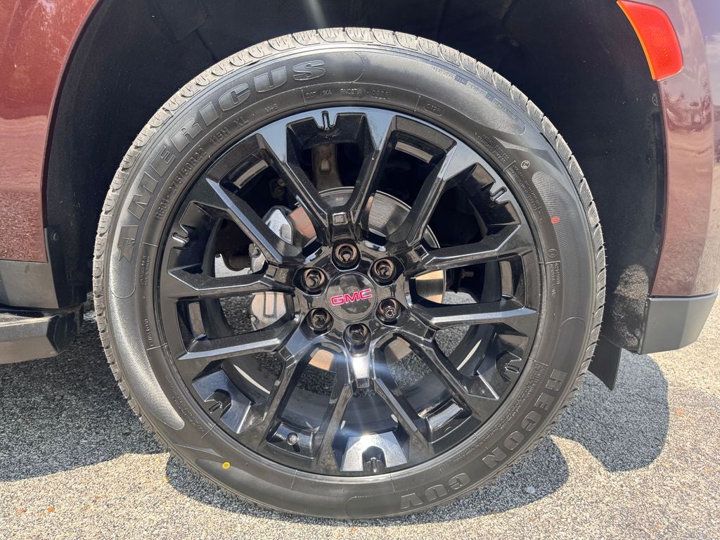 2022 GMC Yukon SLT