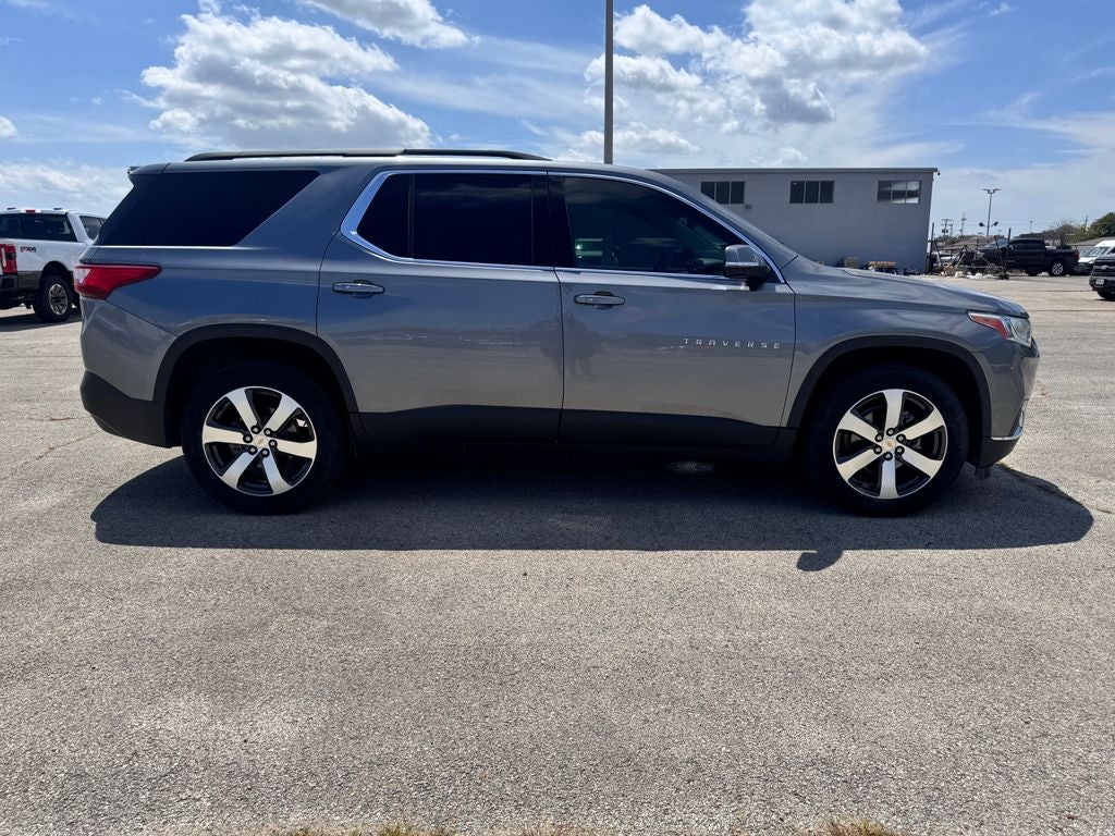 2021 Chevrolet Traverse LT Leather
