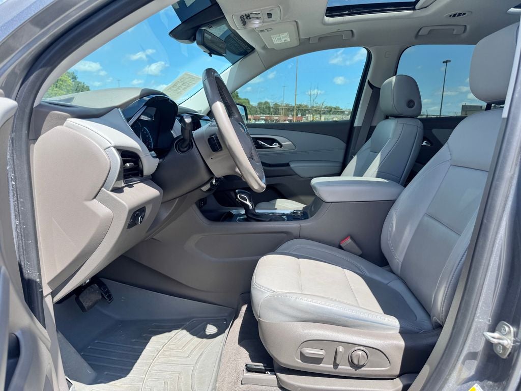 2021 Chevrolet Traverse LT Leather
