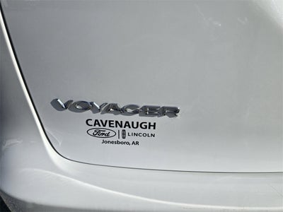2024 Chrysler Voyager LX