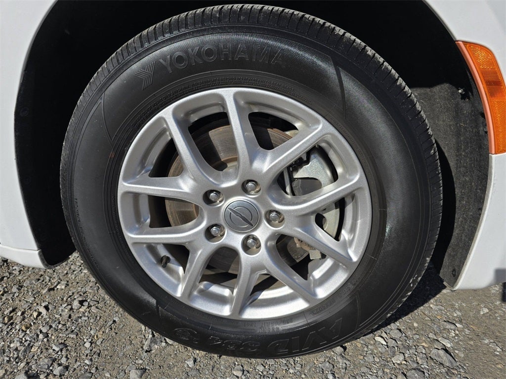 2024 Chrysler Voyager LX