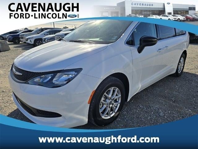 2024 Chrysler Voyager LX