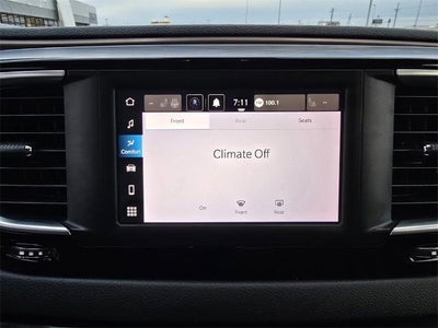 2024 Chrysler Voyager LX