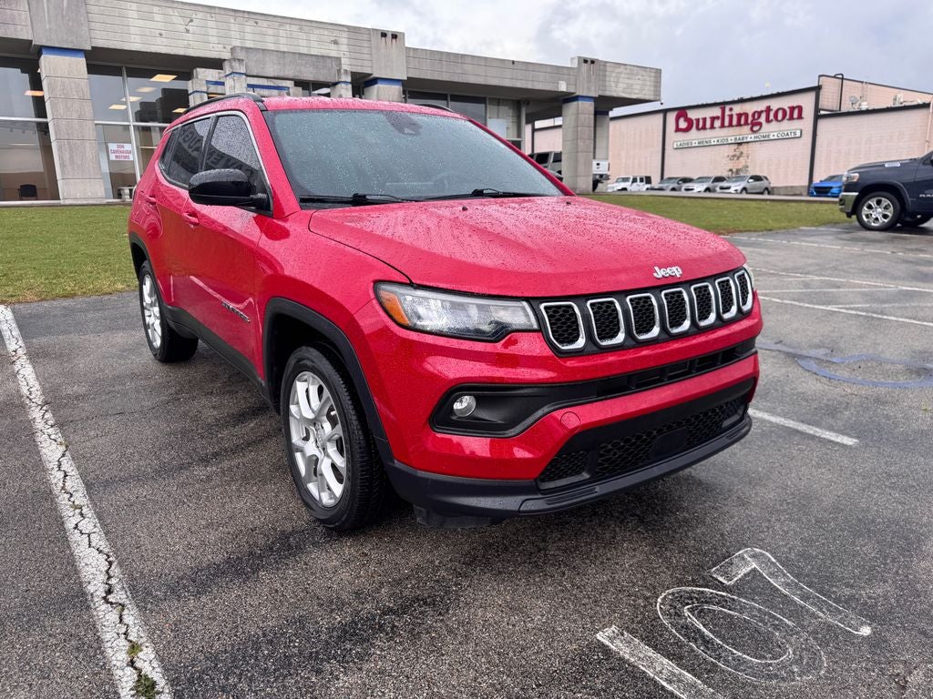 2023 Jeep Compass Latitude Lux