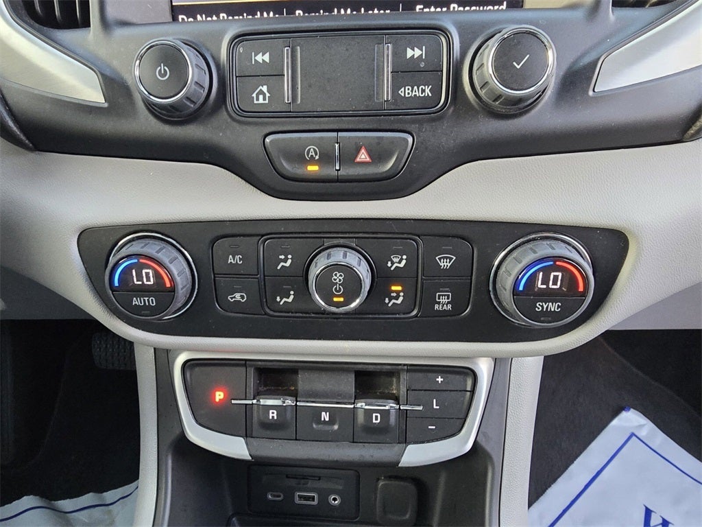 2022 GMC Terrain SLT