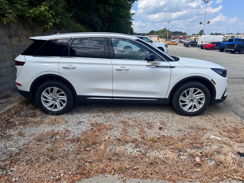 2023 Lincoln Corsair Standard