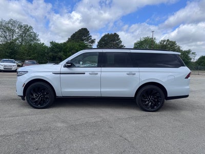 2025 Lincoln Navigator L Reserve