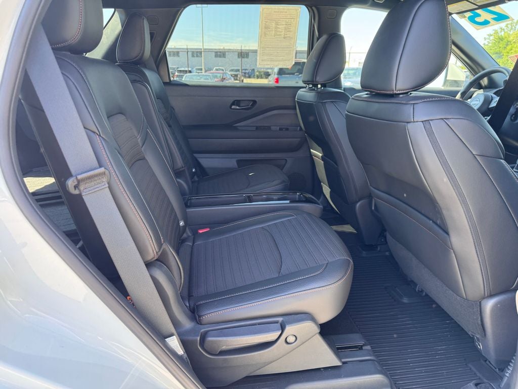 2025 Nissan Pathfinder Rock Creek