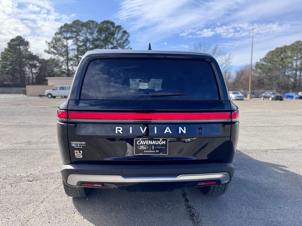 2023 Rivian R1S Adventure