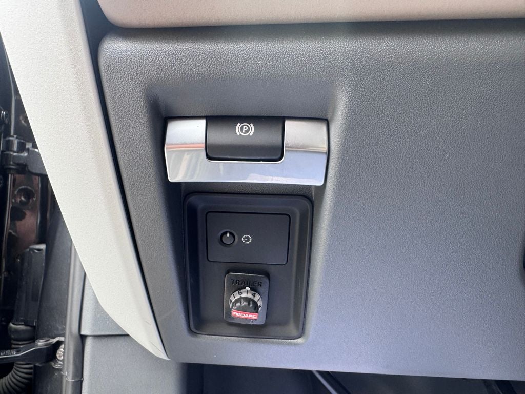 2022 Land Rover Defender 110 S
