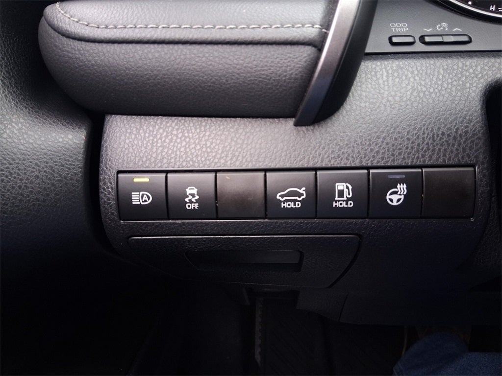 2024 Toyota Camry Hybrid XSE