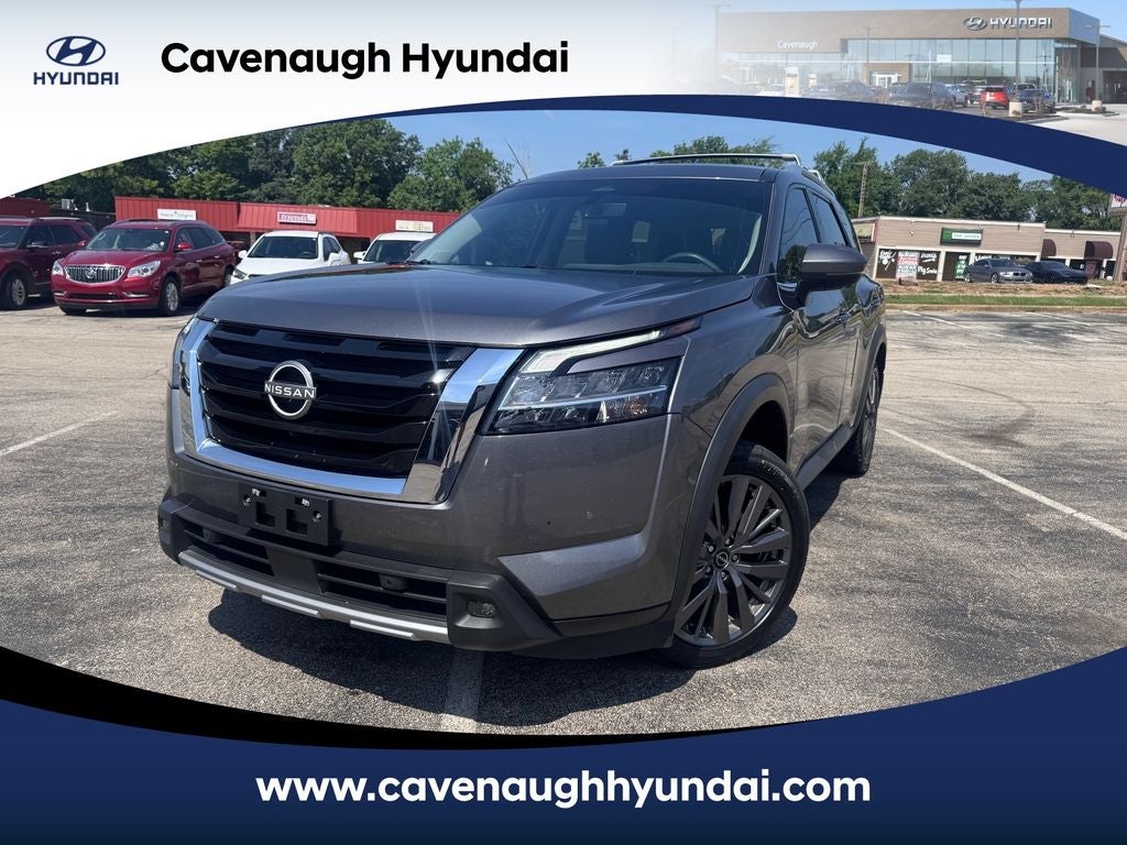 2023 Nissan Pathfinder SL