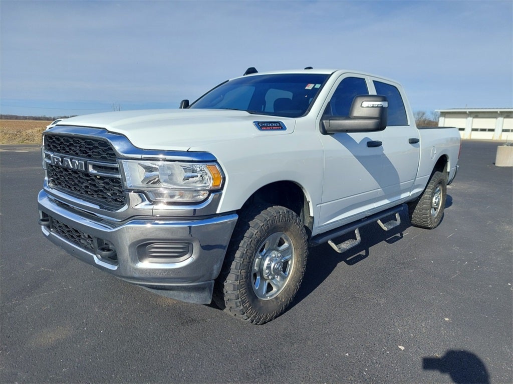 2024 RAM 2500 Tradesman Crew Cab 4x4 6'4' Box