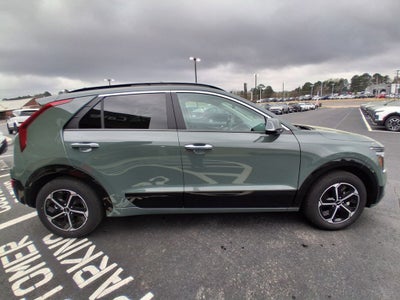 2025 Kia Niro SX