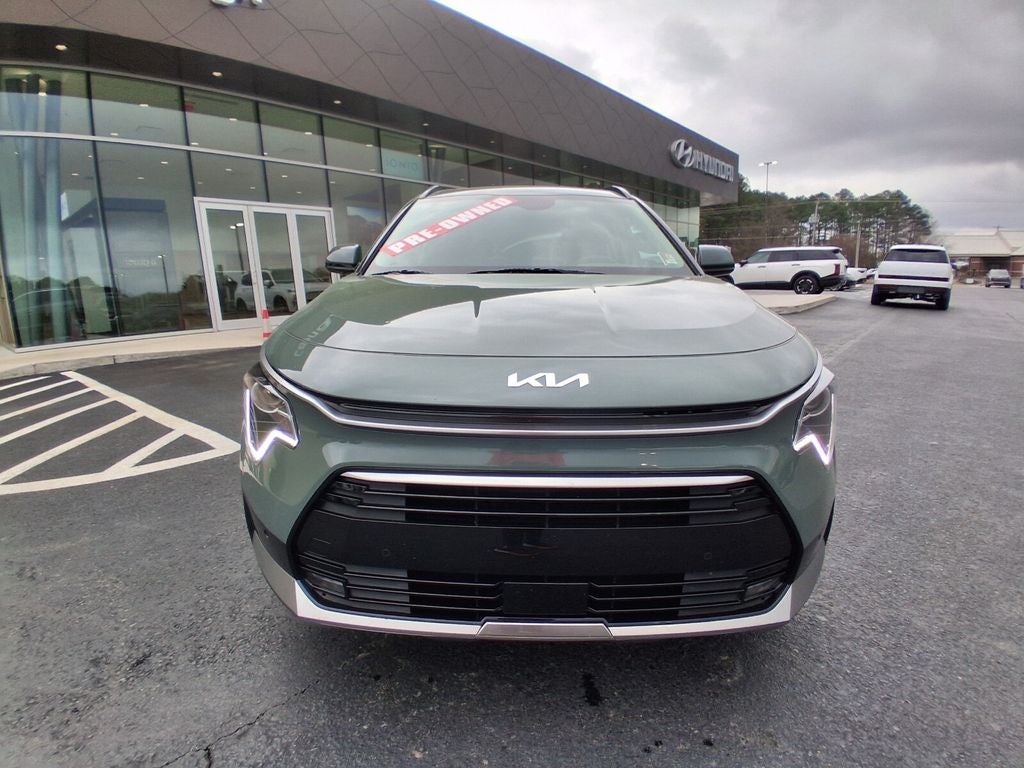 2025 Kia Niro SX