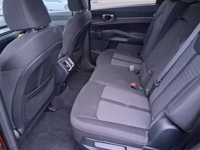 2025 Kia Sorento LX