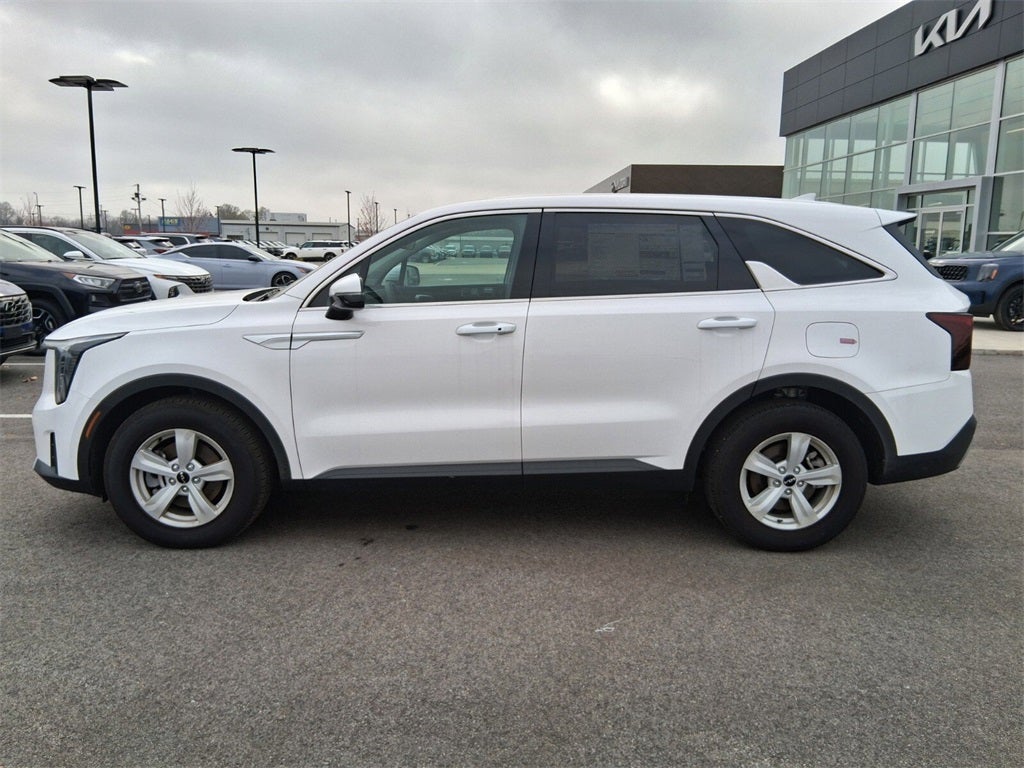 2025 Kia Sorento LX