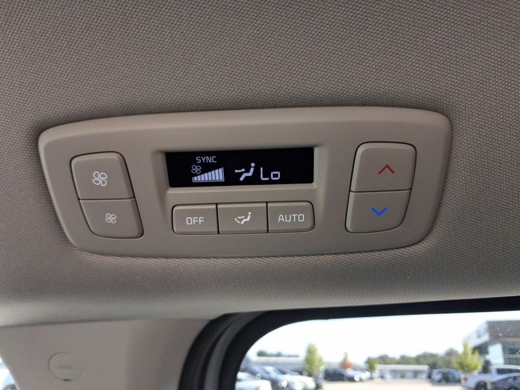 2027 Kia Carnival LX