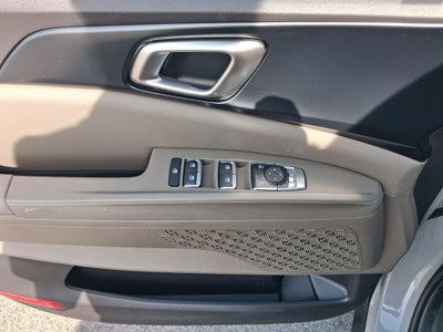 2027 Kia Carnival LX