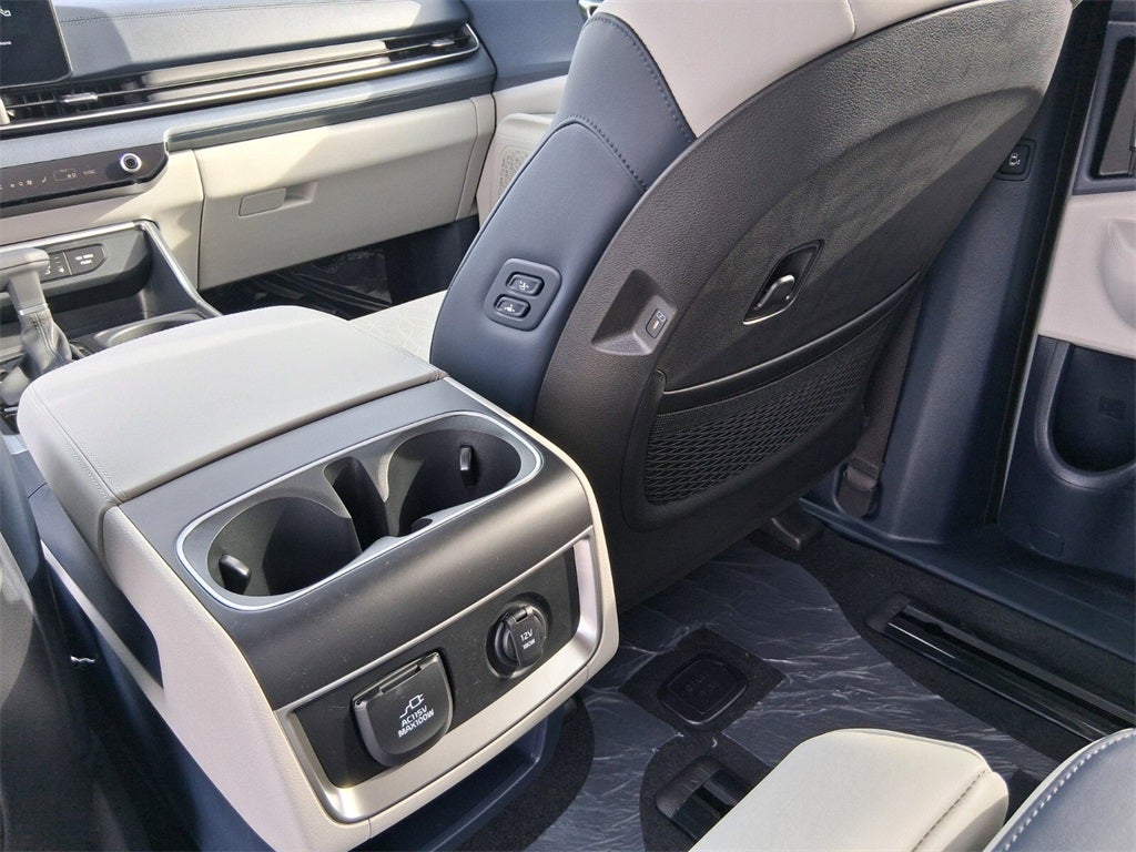 2026 Kia Carnival SX